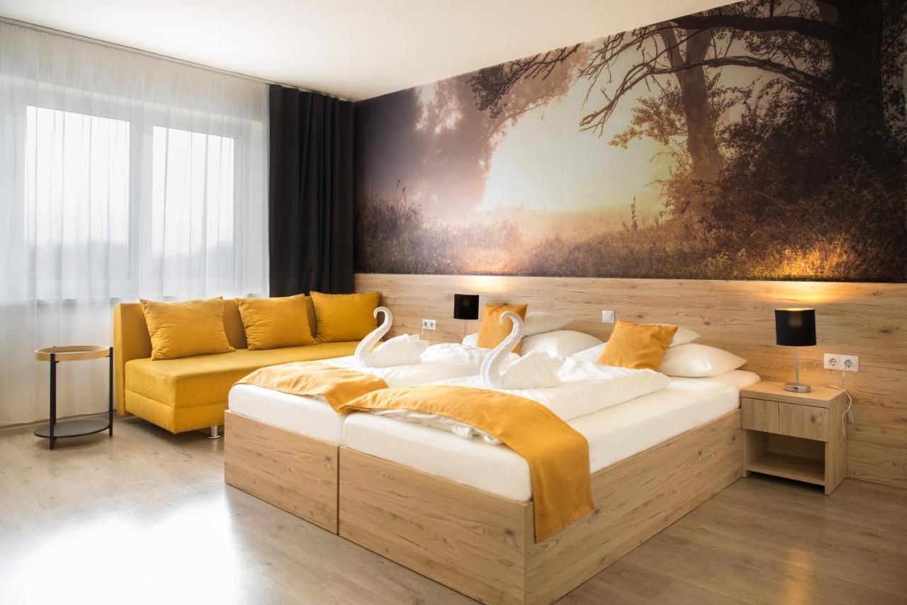 Gyirmot Sport & Wellness Hotel 杰尔 外观 照片