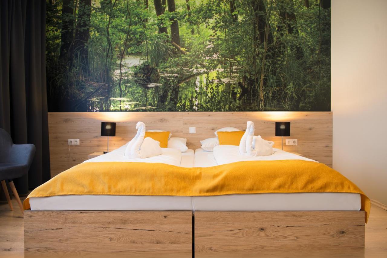 Gyirmot Sport & Wellness Hotel 杰尔 外观 照片